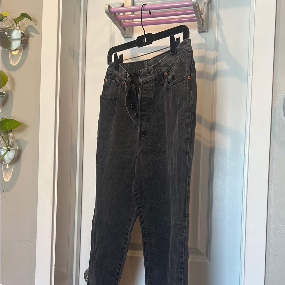 Levi’s Classic Black Women's Jeans - Picture 1 of 7